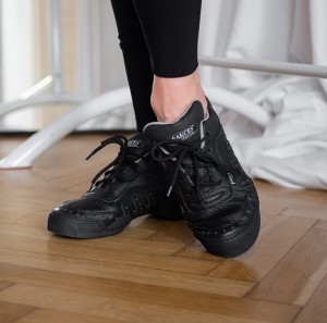 sneakers low ankle black leather