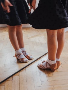 xg-100/d flesh satin