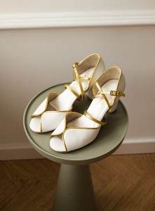 helen white leather + gold